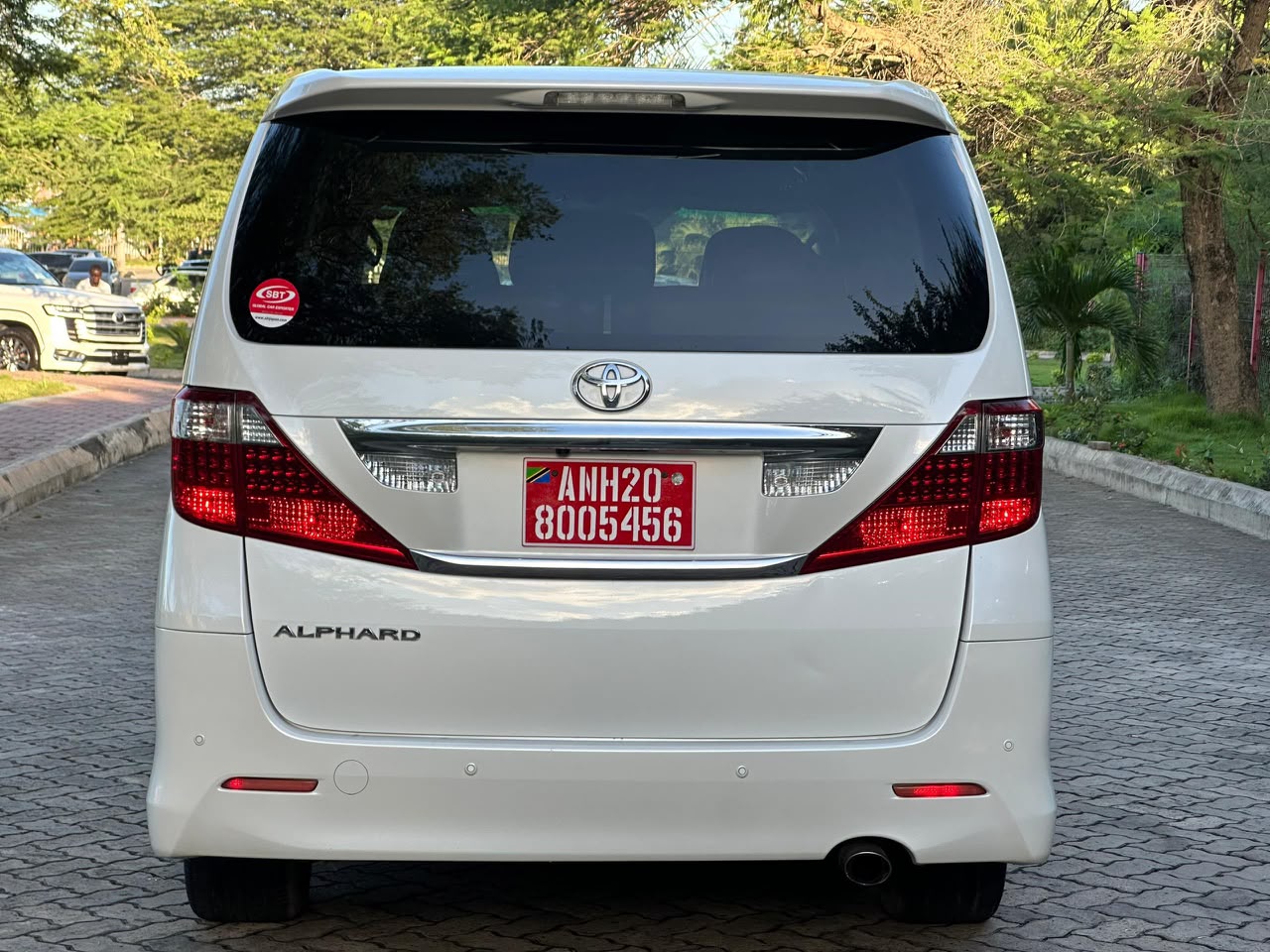 ALPHARD thumbnail 2